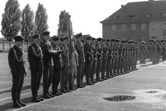 Fot. 7. Uroczystość na placu apelowym 13pz.