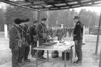 Fot. 11. Szkolenie zintegrowane na przykoszarowym placu ćwiczeń.